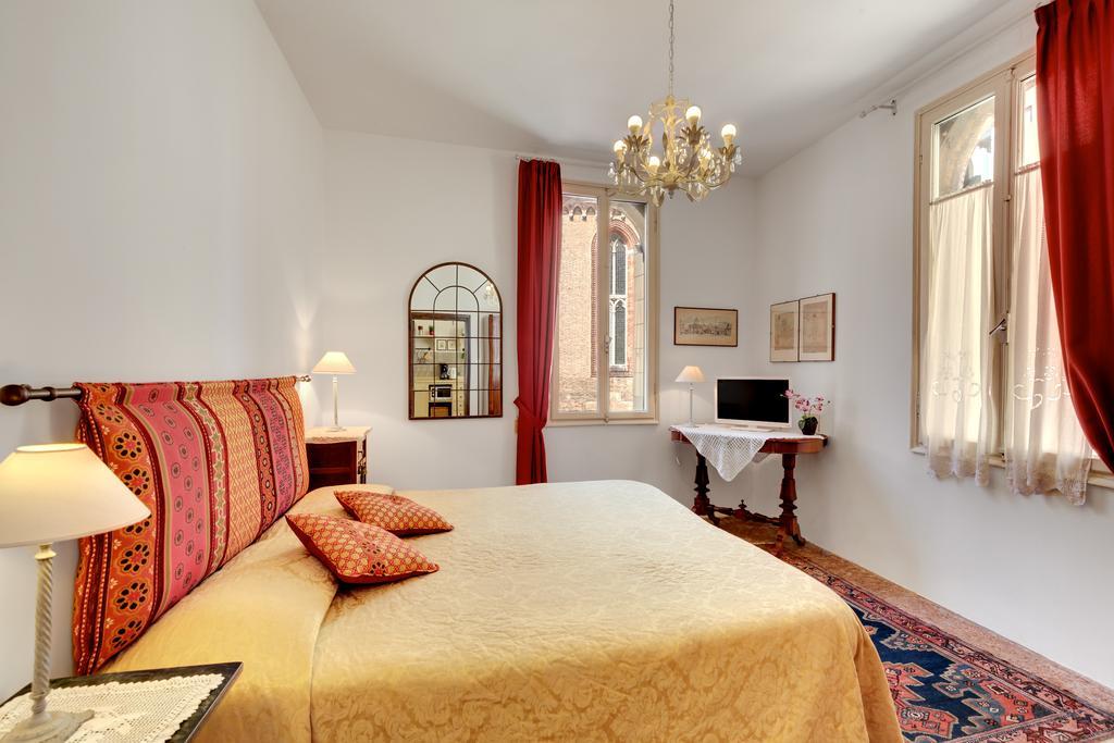 Ca' Badoer Frari Apartman Velence Kültér fotó