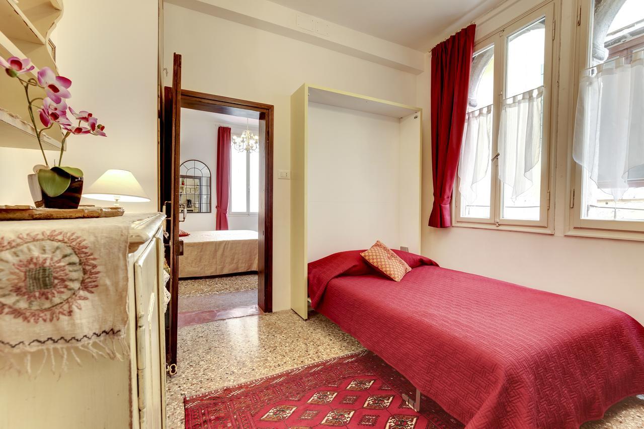 Ca' Badoer Frari Apartman Velence Kültér fotó